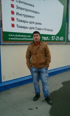  ,   Aleks, 40 ,   