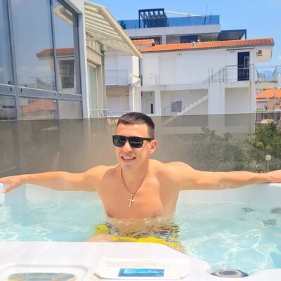  ,   Rostyslav, 35 ,   ,   