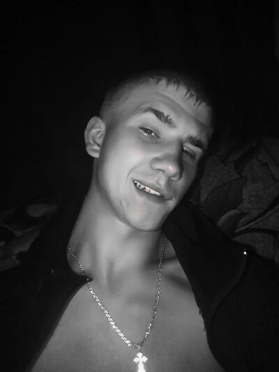  ,   Pavel, 28 ,   ,   