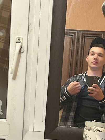  ,   Ruslan, 20 ,   ,   , c 