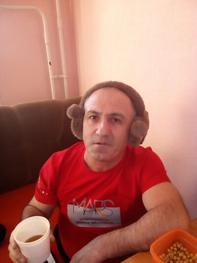  -,   , 52 ,  
