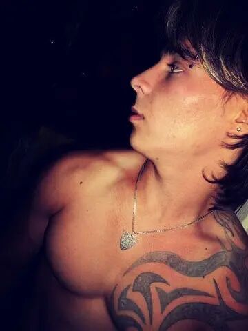  30494869  Arseny, 32 ,    