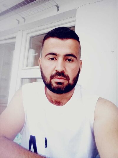  ,   Mario, 27 ,   ,   