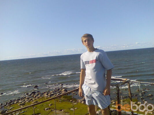  ,   F0zer, 33 ,  