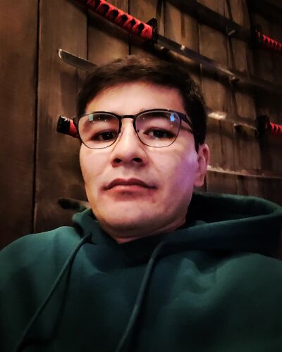  ,   Farruhk, 30 ,     , c 