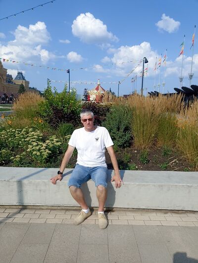   ,   Anton, 42 ,   ,   , c , 