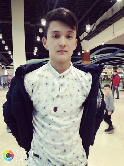  ,   Maksim, 28 ,   