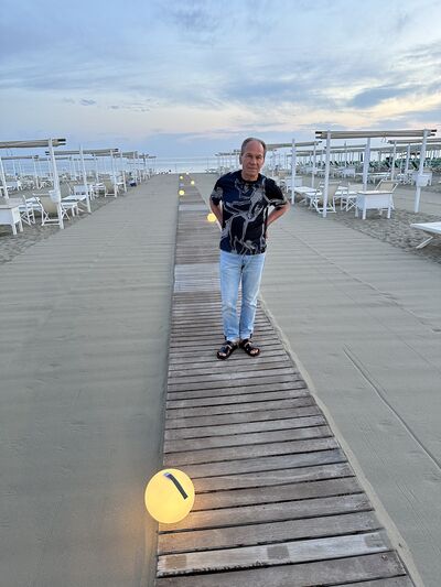  ,   Alex, 68 ,   ,   