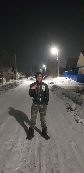  ,   Mikhail, 23 ,     , c 