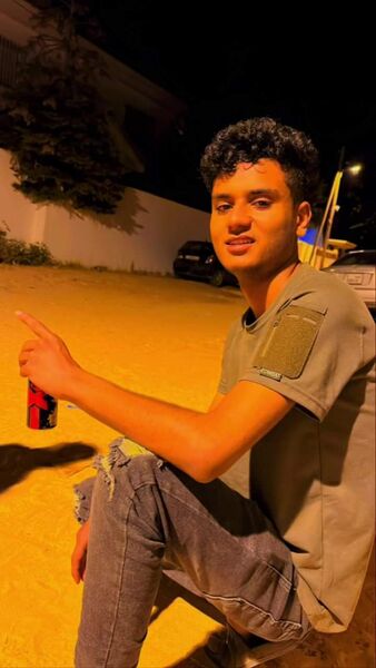  ,   Salama, 20 ,   ,   