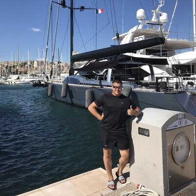  ,   Nik, 36 ,   