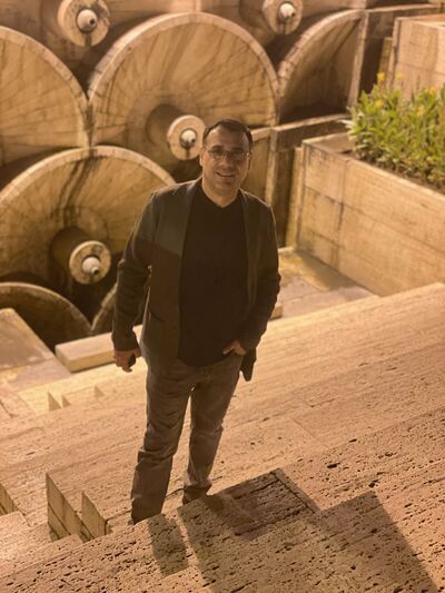  ,   Armen, 45 ,   ,   