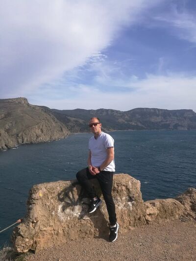 ,   Artem, 34 ,   ,   