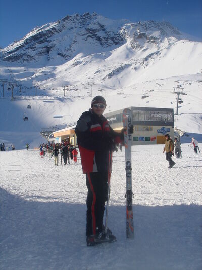  ,   Vlad, 40 ,   ,   , c , 