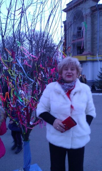  ,   Liliya, 75 ,  