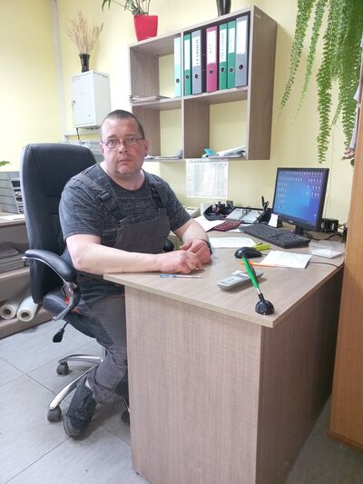  ,   Alex, 48 ,   ,   