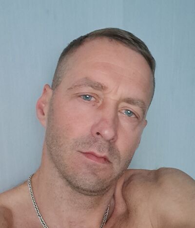  ,   Deniss, 44 ,   ,   