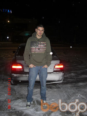  ,   Max, 33 ,   