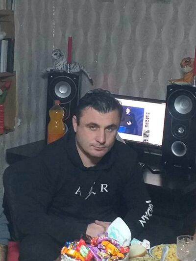  ,   Dito, 39 ,   ,   