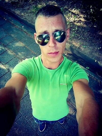  ,   Dzima, 28 ,   ,   