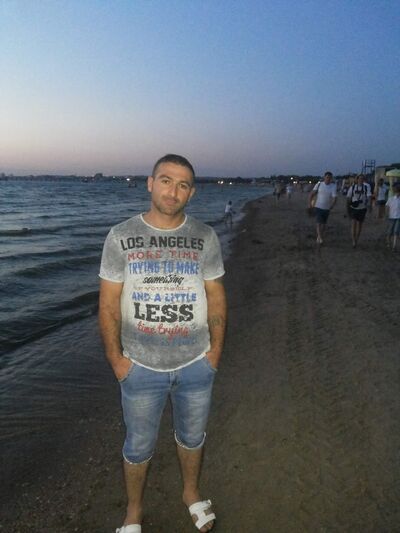  ,   Artur, 41 ,   ,   , c 