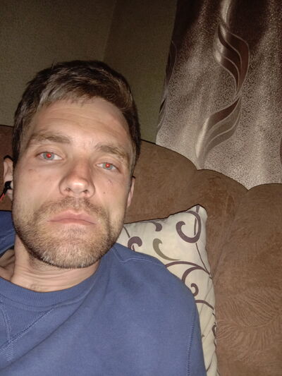  ,   Den, 40 ,   ,   