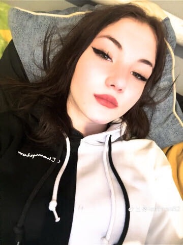  51036839  Milanka, 21 ,    