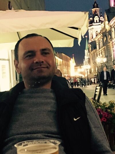  ,   Gio, 42 ,   ,   , c 