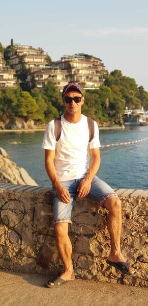  Pusan,   Den, 45 ,   ,   , c 