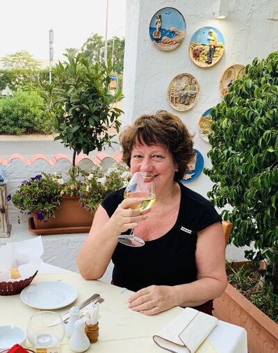  ,   VALENTINA, 69 ,     , c 