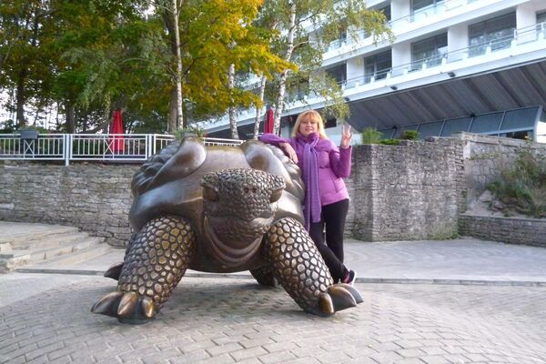  ,   Elena, 55 ,     , c 