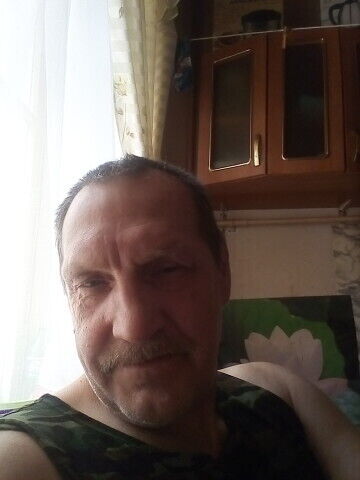  21606129  Wiktor, 63 ,    