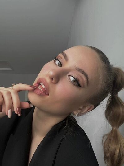  --,   , 19 ,  
