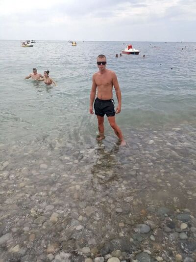  ,   Denis, 29 ,   ,   