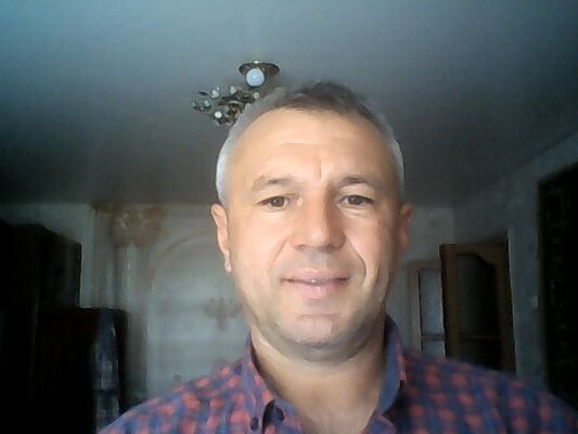  ,   Viktor, 51 ,   