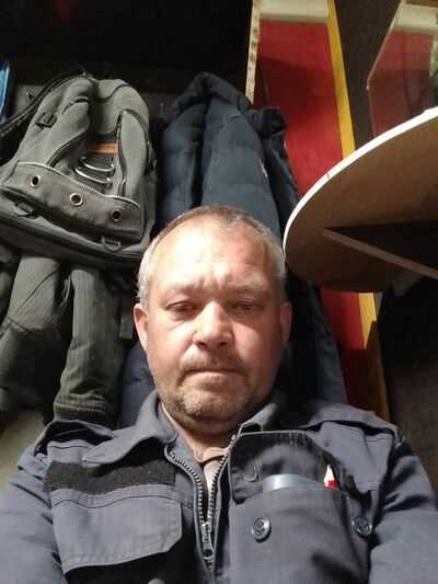  ,   Valentin, 49 ,   ,   , c 