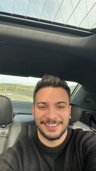  Frankfurt am Main,   Kadir, 23 ,   ,   