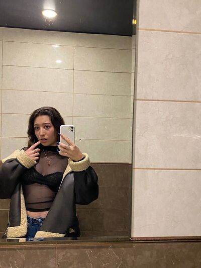  ,   Kamila, 19 ,   ,   