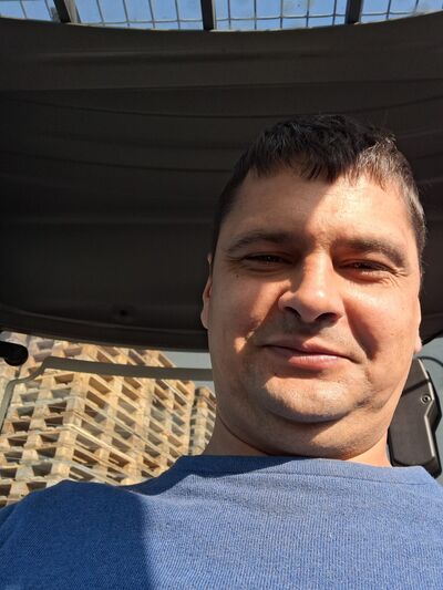  ,   Darius, 37 ,   ,   