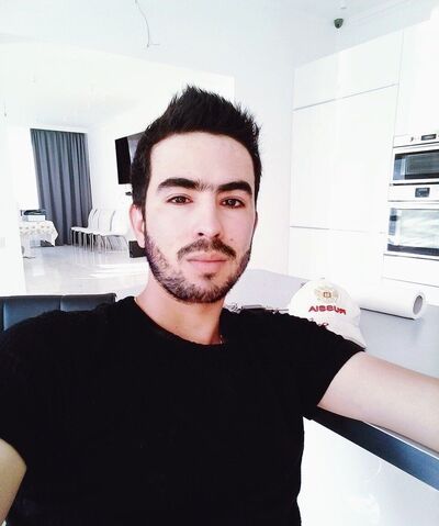  -,   Farruh, 32 ,   ,   , c 