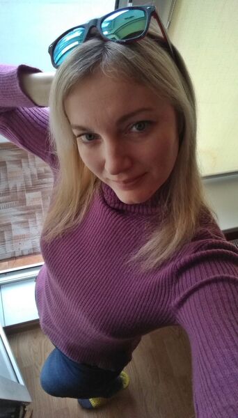 Goddard,   Zoryana, 41 ,   ,   , c 