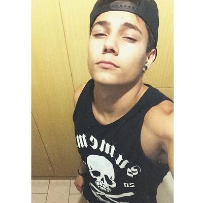  ,   Male, 21 ,   ,   