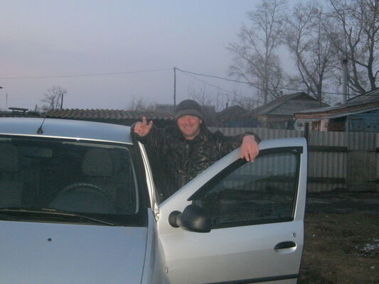  ,   Ghenja, 39 ,  