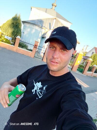  ,   Denis, 33 ,   ,   