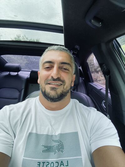  ,   Orxan, 32 ,   ,   