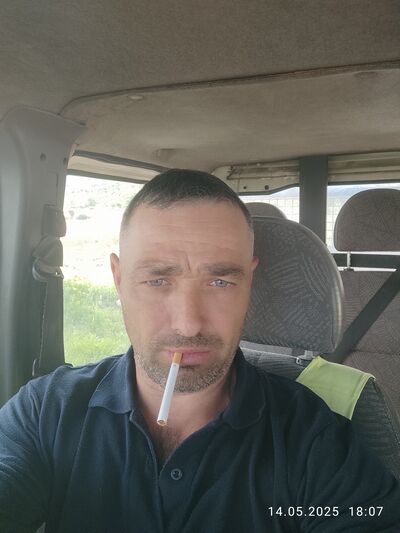  ,   Vladimir, 41 ,   , c , 