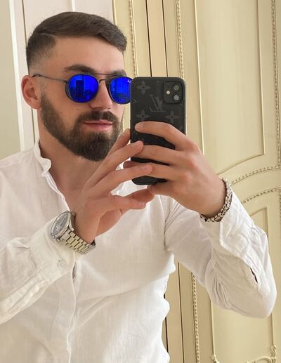  ,   Alik, 22 ,   ,   