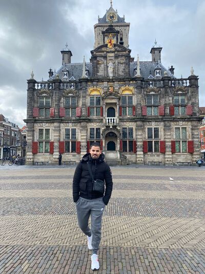  ,   Marwen, 34 ,   ,   