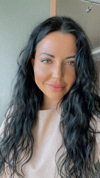  ,   Zara, 33 ,   ,   