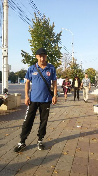  ,   Ikrom, 39 ,   ,   